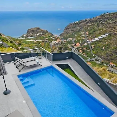 Golden Charm Villa Tabua (Madeira)