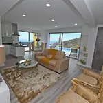 Golden Charm Villa *